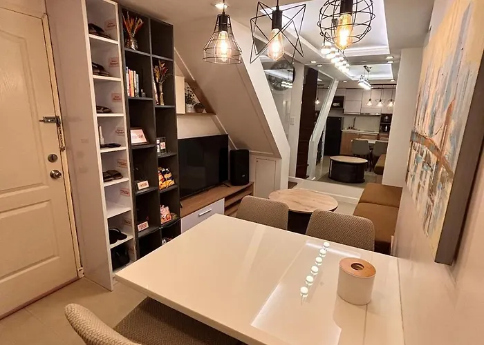 Apartamento Thecomfortloft -free Pool, Netflix, Nintendo & Ksing Manila